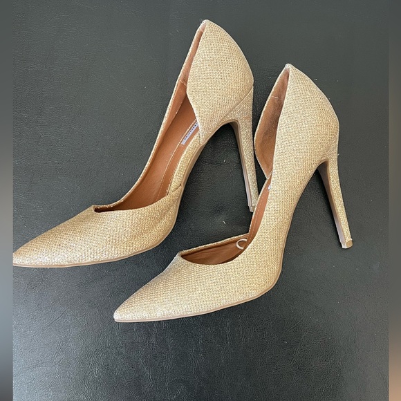 Steve Madden Shoes - STEVE MADDEN PUMP | GLITTER HEELS | SIZE 71/2 |
